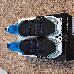 NEW Adidas Kaptir mens 10